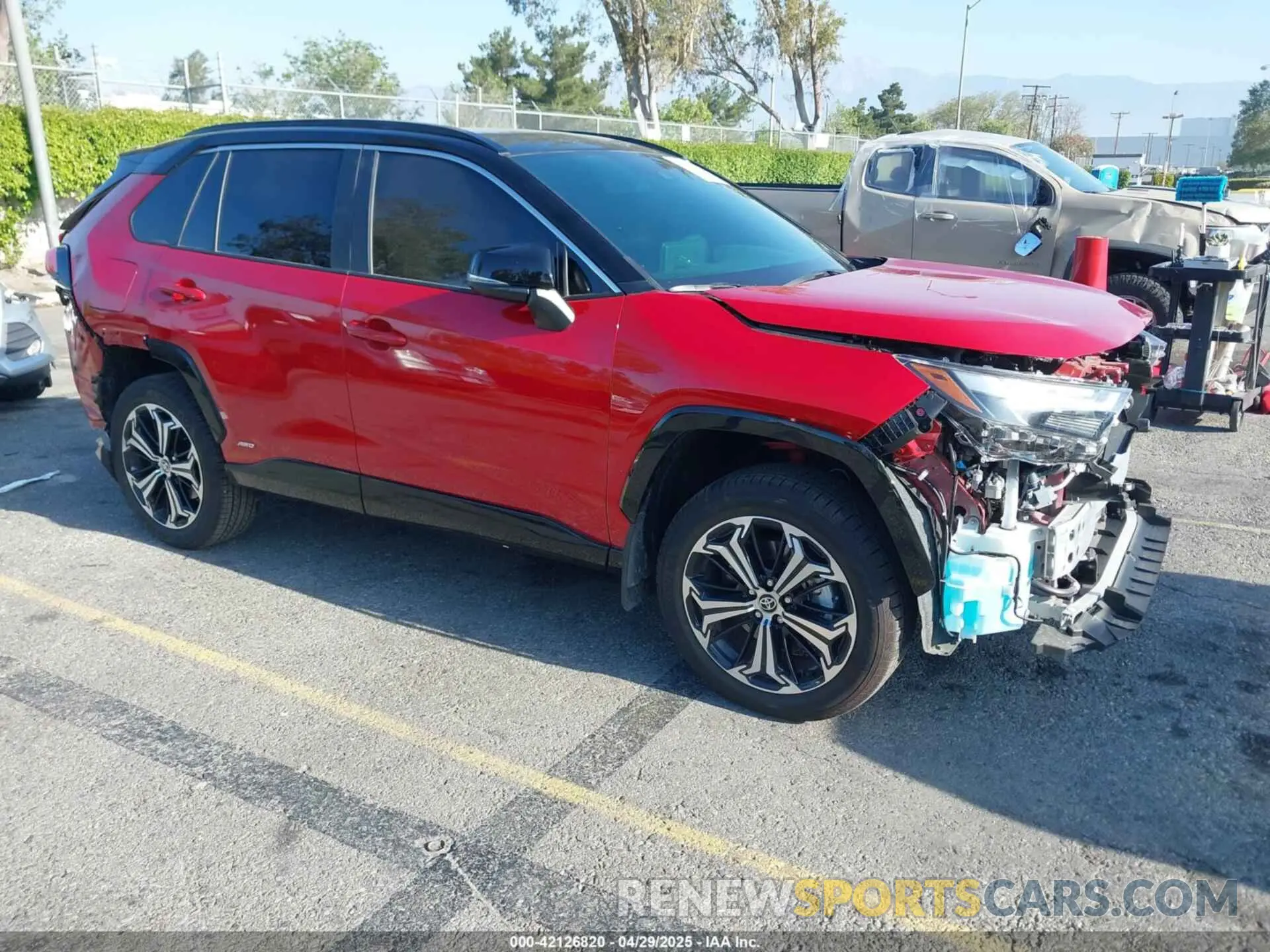 1 Photograph of a damaged car JTMEB3FVXSD244190 TOYOTA RAV4 PLUG-IN HYBRID 2025