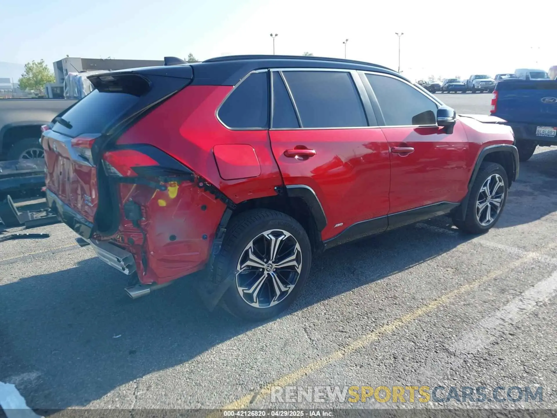 4 Photograph of a damaged car JTMEB3FVXSD244190 TOYOTA RAV4 PLUG-IN HYBRID 2025