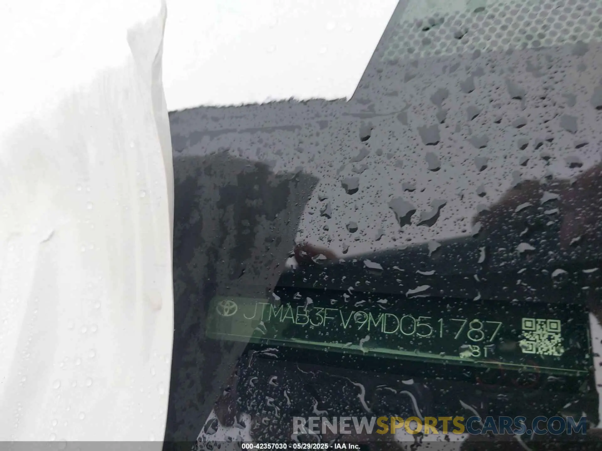 17 Photograph of a damaged car JTMAB3FV9MD051787 TOYOTA RAV4 PRIME 2021