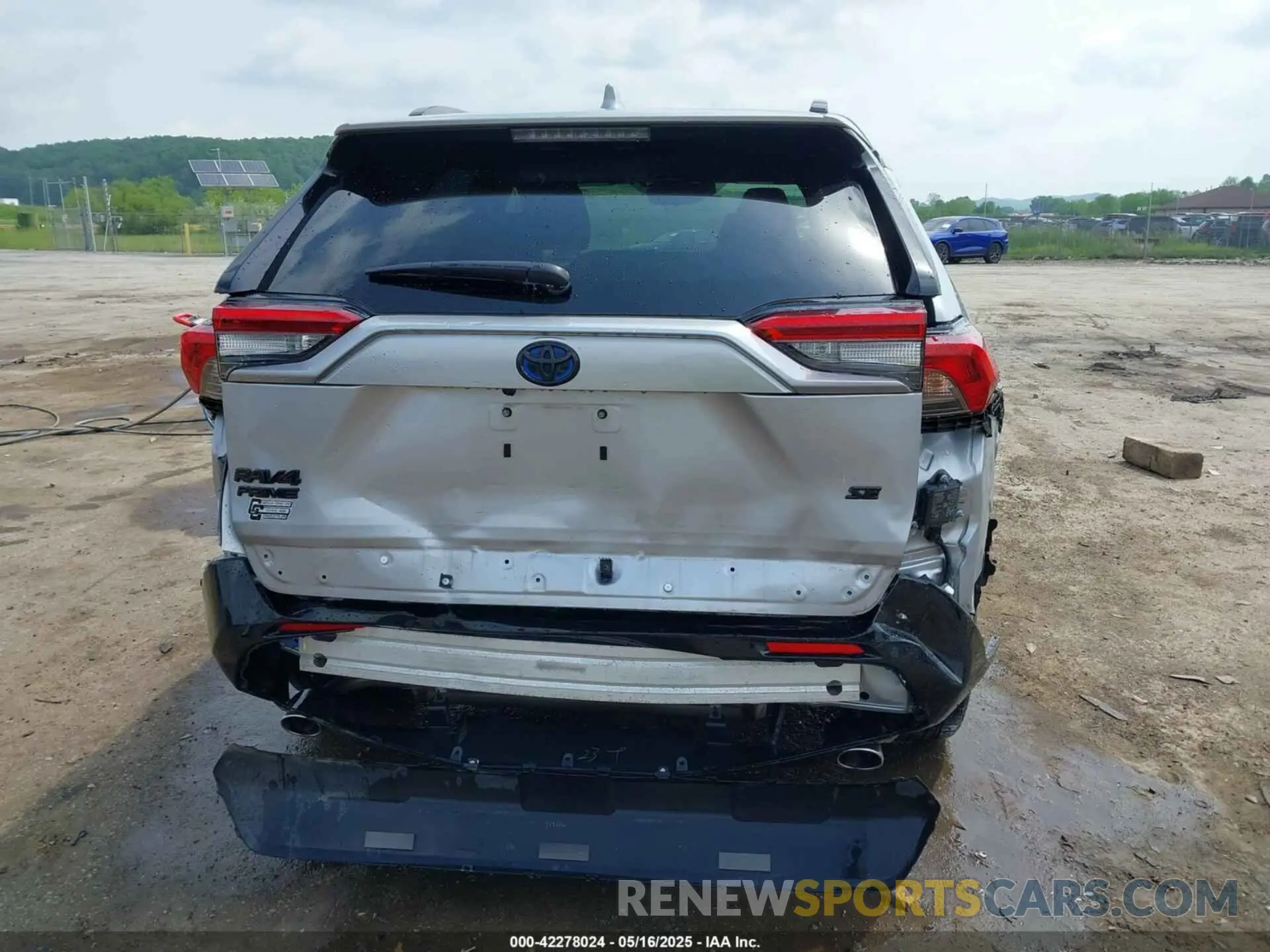 17 Photograph of a damaged car JTMAB3FV9MD055340 TOYOTA RAV4 PRIME 2021