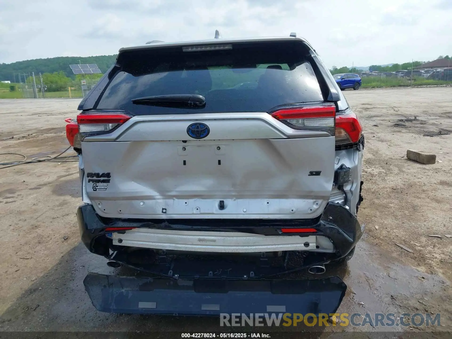 6 Photograph of a damaged car JTMAB3FV9MD055340 TOYOTA RAV4 PRIME 2021