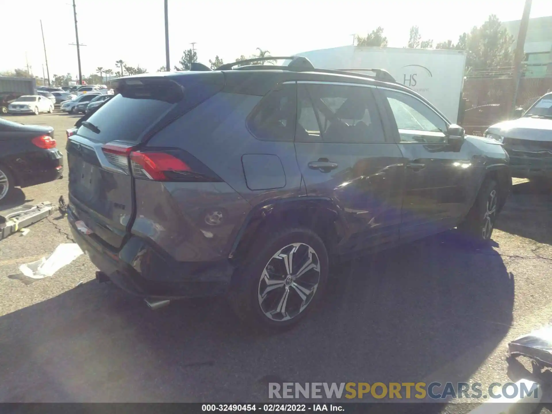 4 Photograph of a damaged car JTMFB3FV0MD013225 TOYOTA RAV4 PRIME 2021