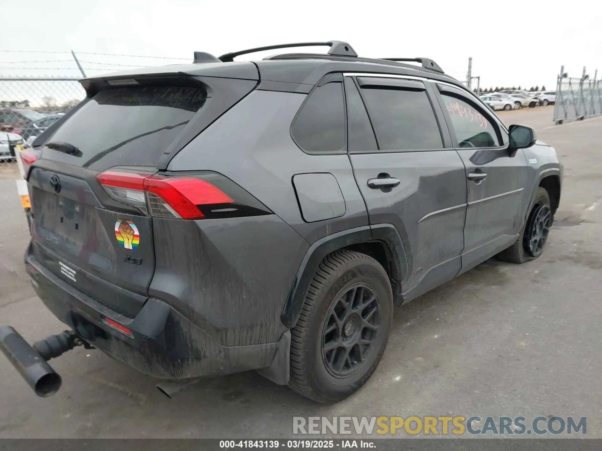 4 Photograph of a damaged car JTMFB3FV2MD013307 TOYOTA RAV4 PRIME 2021