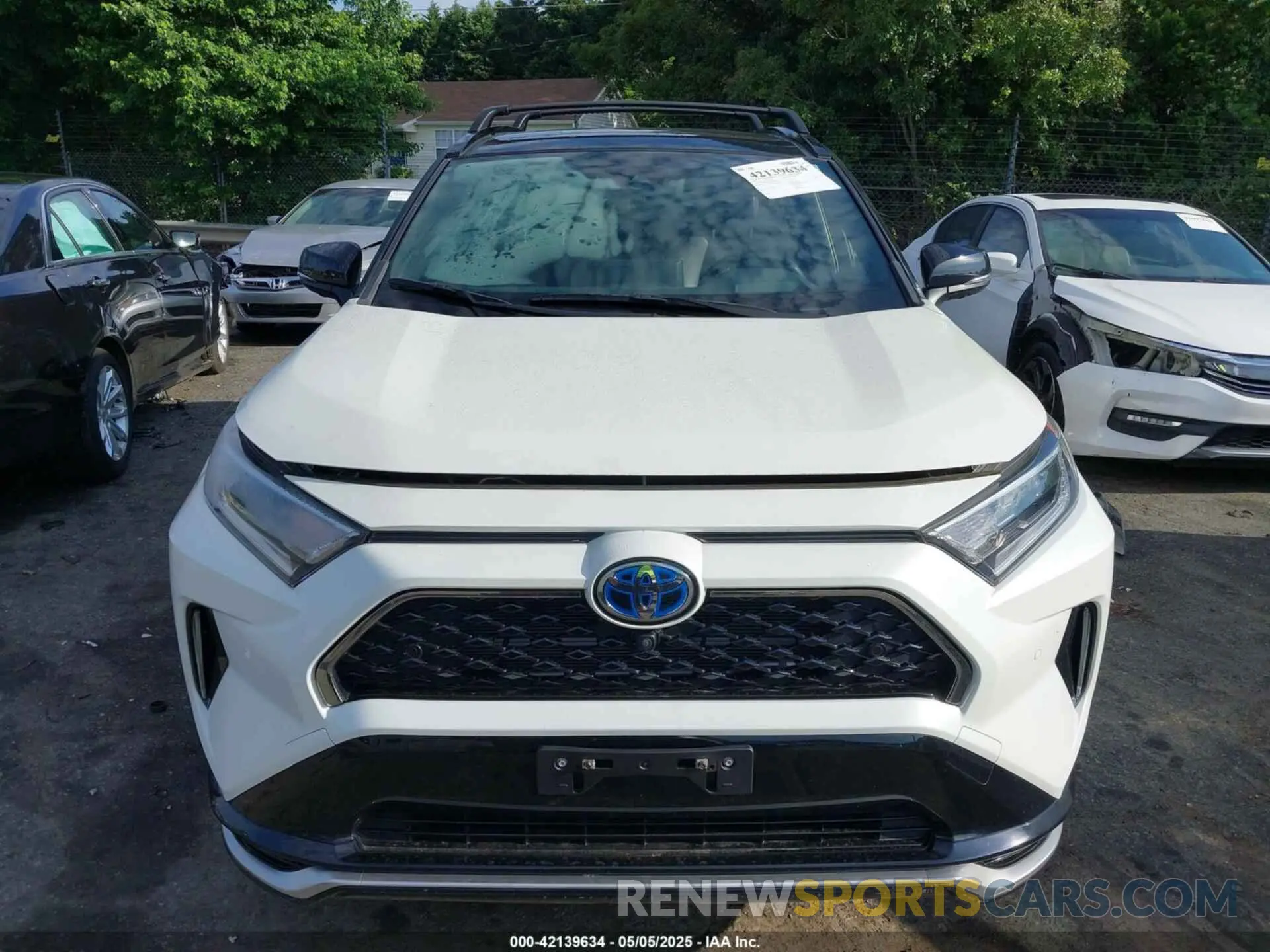 12 Photograph of a damaged car JTMFB3FV2MD072504 TOYOTA RAV4 PRIME 2021