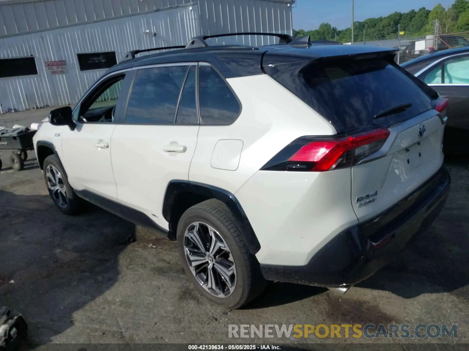 3 Photograph of a damaged car JTMFB3FV2MD072504 TOYOTA RAV4 PRIME 2021