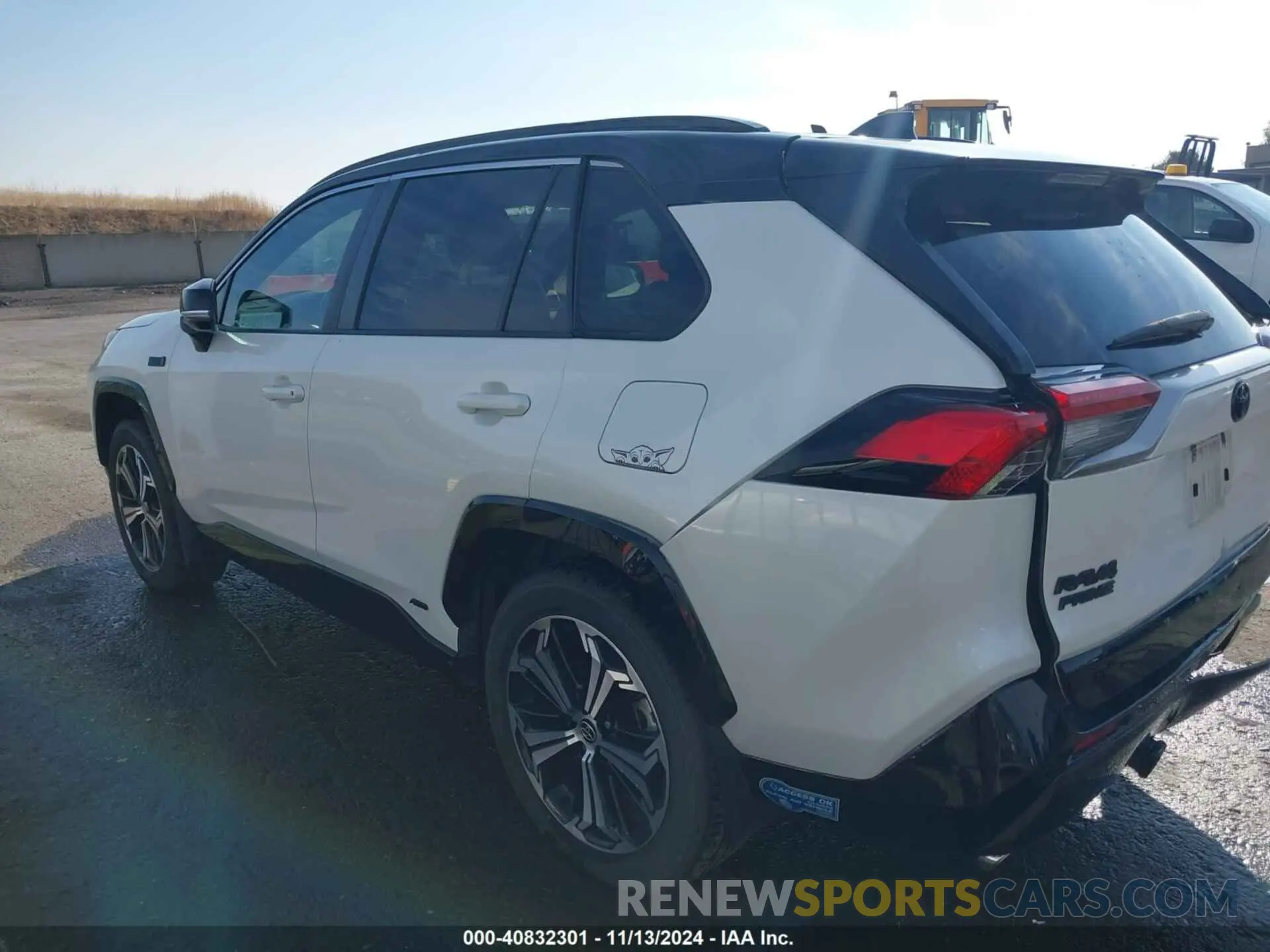 14 Photograph of a damaged car JTMFB3FV4MD015334 TOYOTA RAV4 PRIME 2021