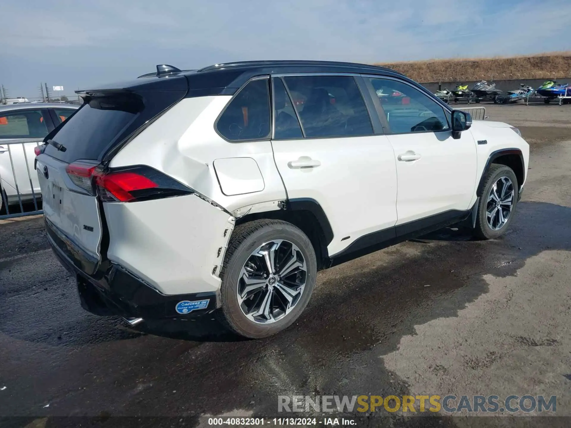 4 Photograph of a damaged car JTMFB3FV4MD015334 TOYOTA RAV4 PRIME 2021