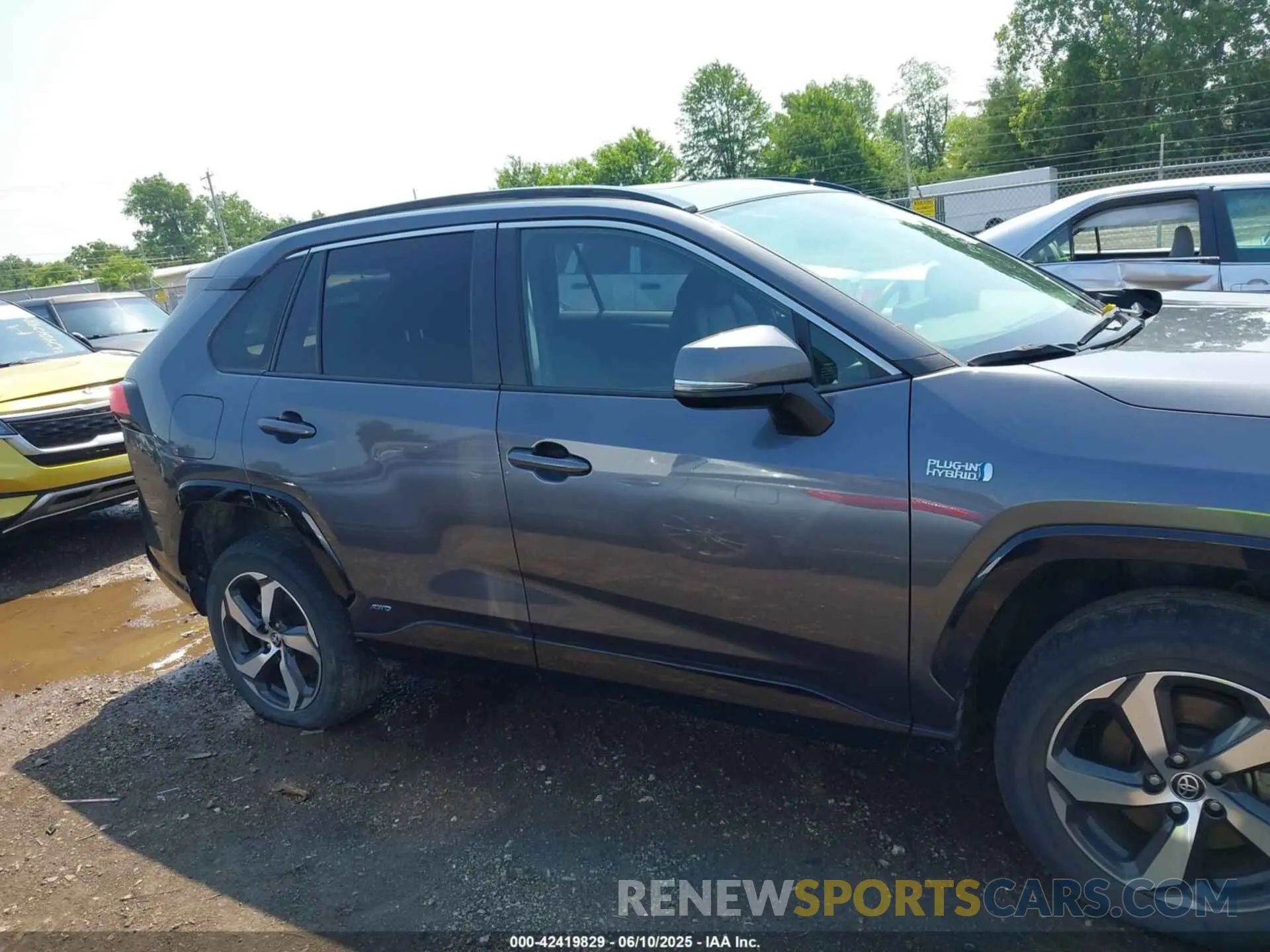 13 Photograph of a damaged car JTMAB3FV0ND091922 TOYOTA RAV4 PRIME 2022