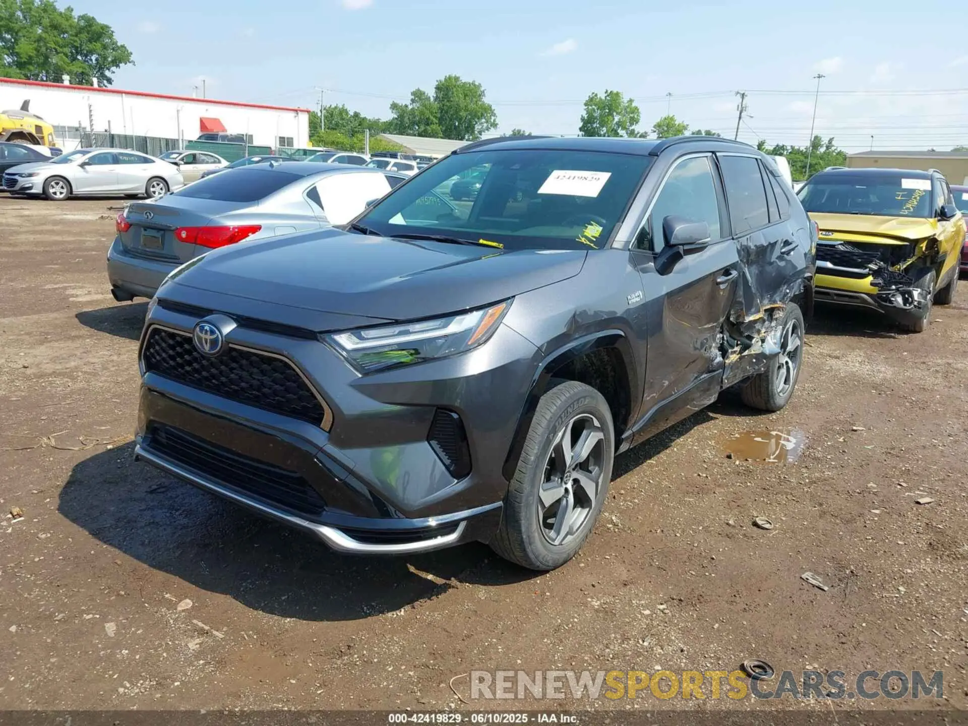 2 Photograph of a damaged car JTMAB3FV0ND091922 TOYOTA RAV4 PRIME 2022