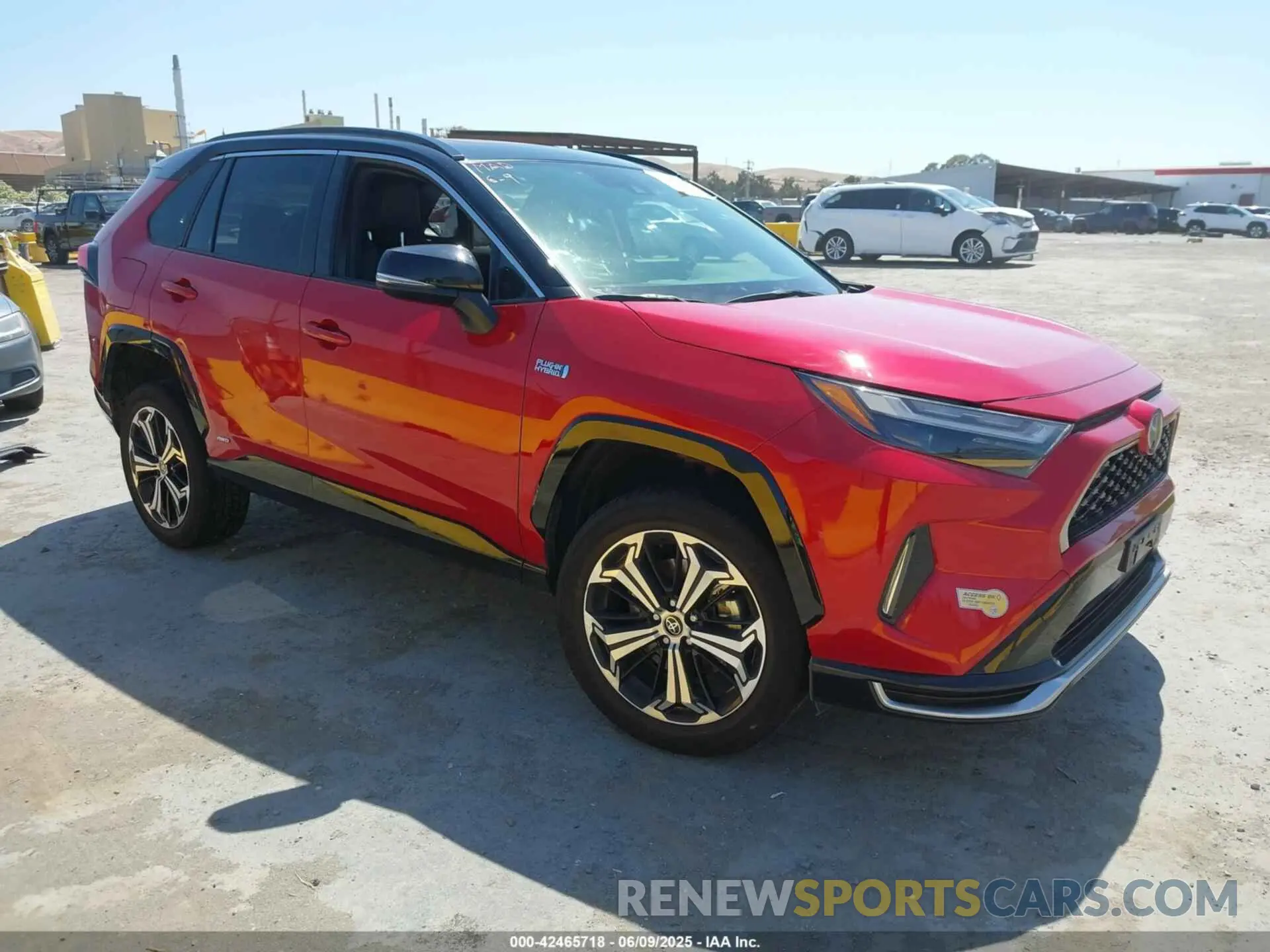 1 Photograph of a damaged car JTMEB3FV8ND090664 TOYOTA RAV4 PRIME 2022