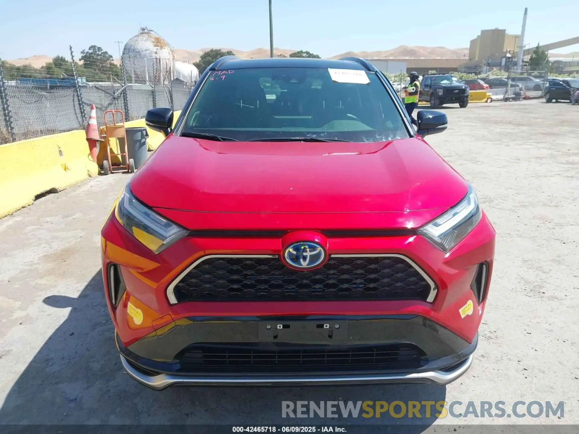 13 Photograph of a damaged car JTMEB3FV8ND090664 TOYOTA RAV4 PRIME 2022