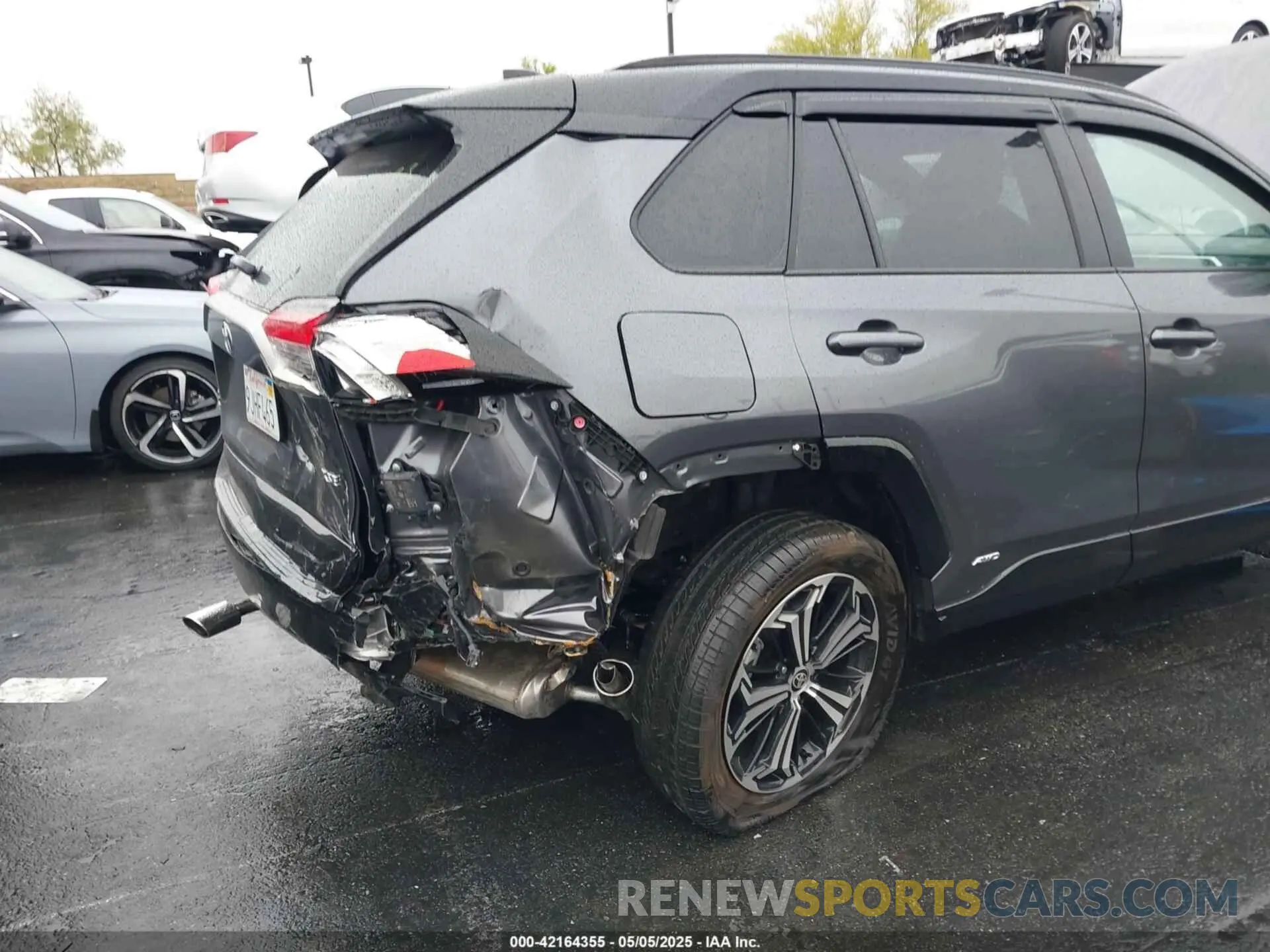 6 Photograph of a damaged car JTMFB3FV4PD158644 TOYOTA RAV4 PRIME 2023