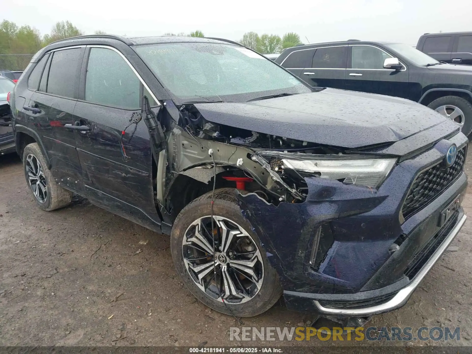 1 Photograph of a damaged car JTMFB3FV7PD155995 TOYOTA RAV4 PRIME 2023