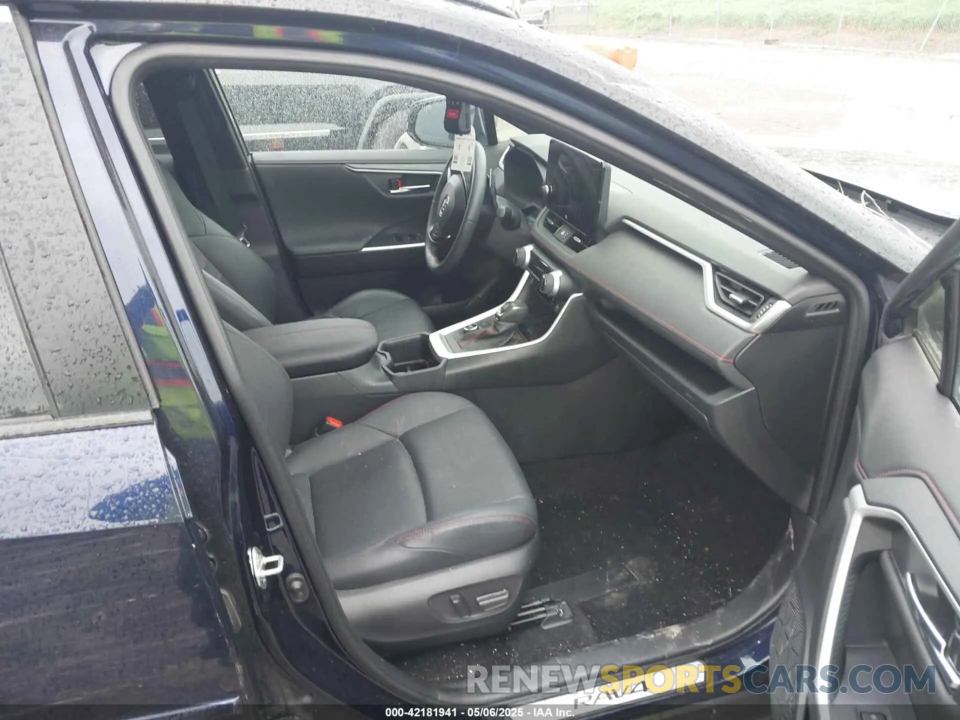 5 Photograph of a damaged car JTMFB3FV7PD155995 TOYOTA RAV4 PRIME 2023