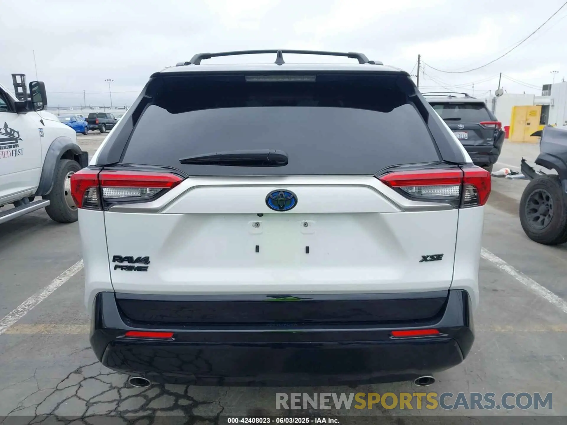 16 Photograph of a damaged car JTMEB3FV0RD228591 TOYOTA RAV4 PRIME 2024