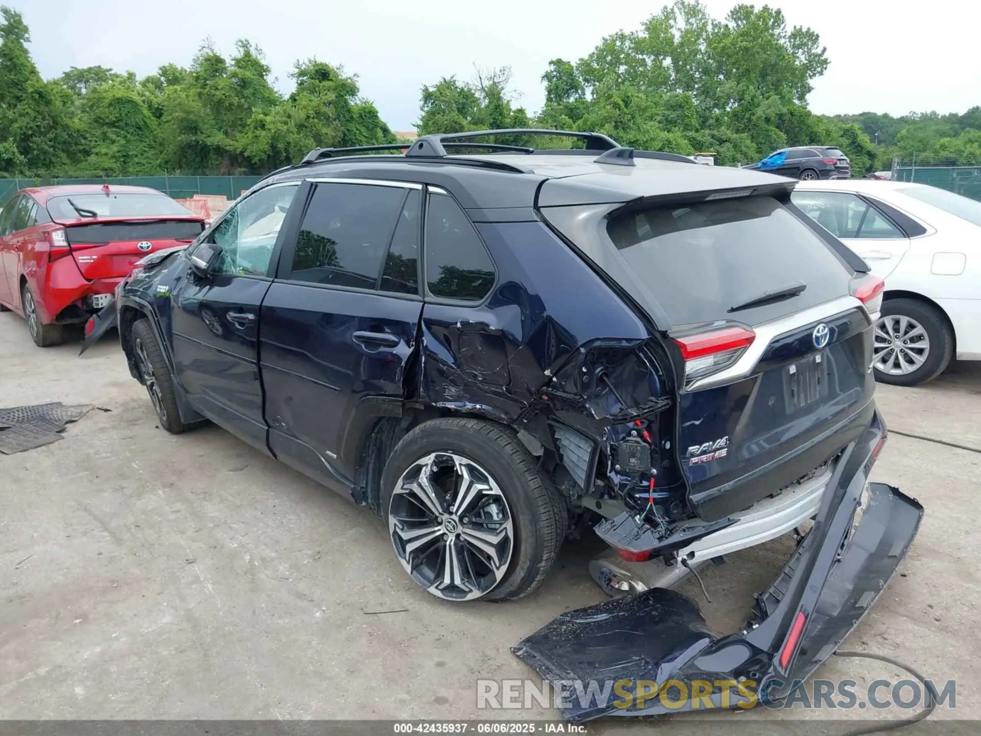 3 Photograph of a damaged car JTMFB3FV4RD220868 TOYOTA RAV4 PRIME 2024