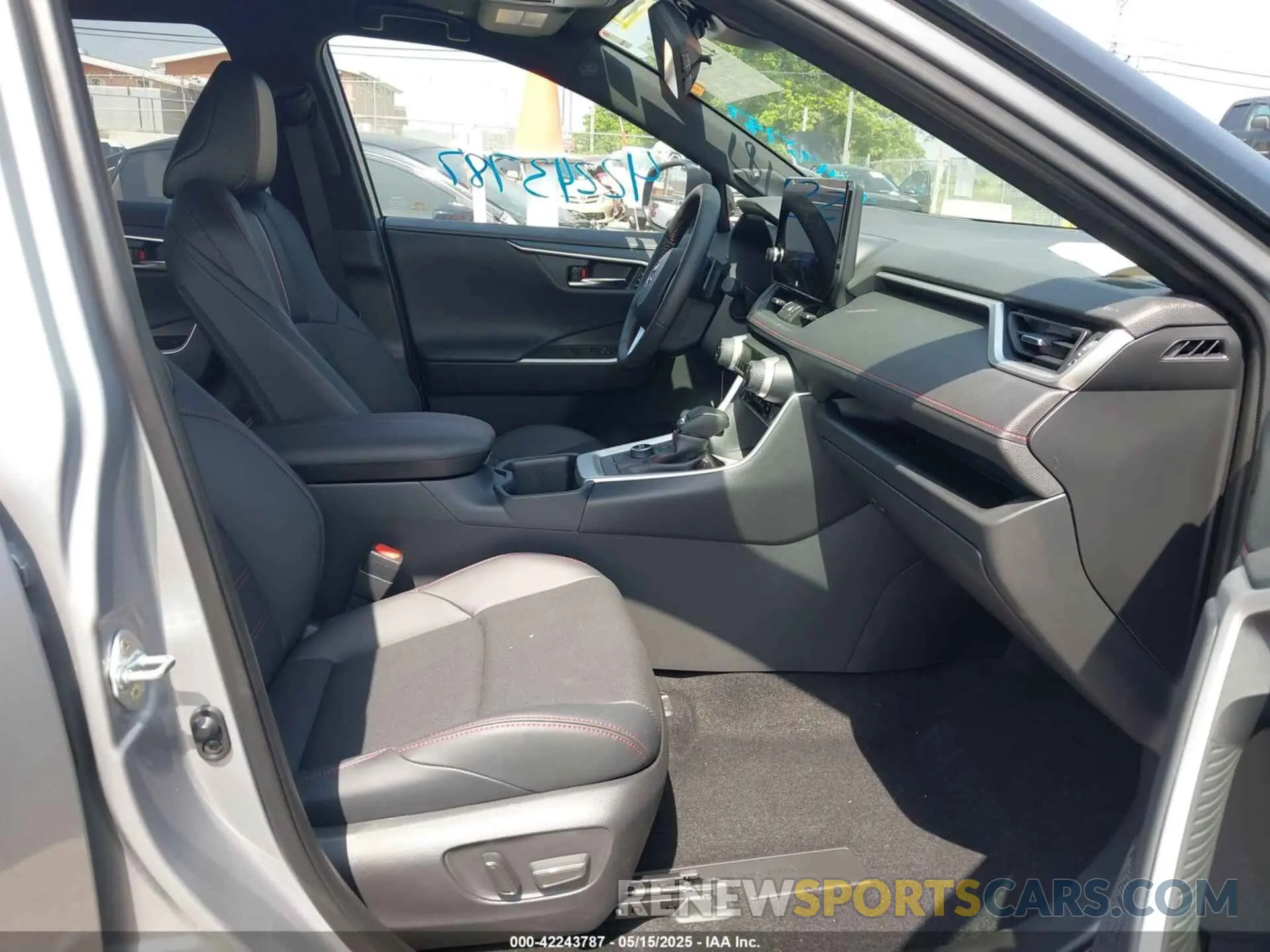5 Photograph of a damaged car JTMFB3FVXRD226108 TOYOTA RAV4 PRIME 2024
