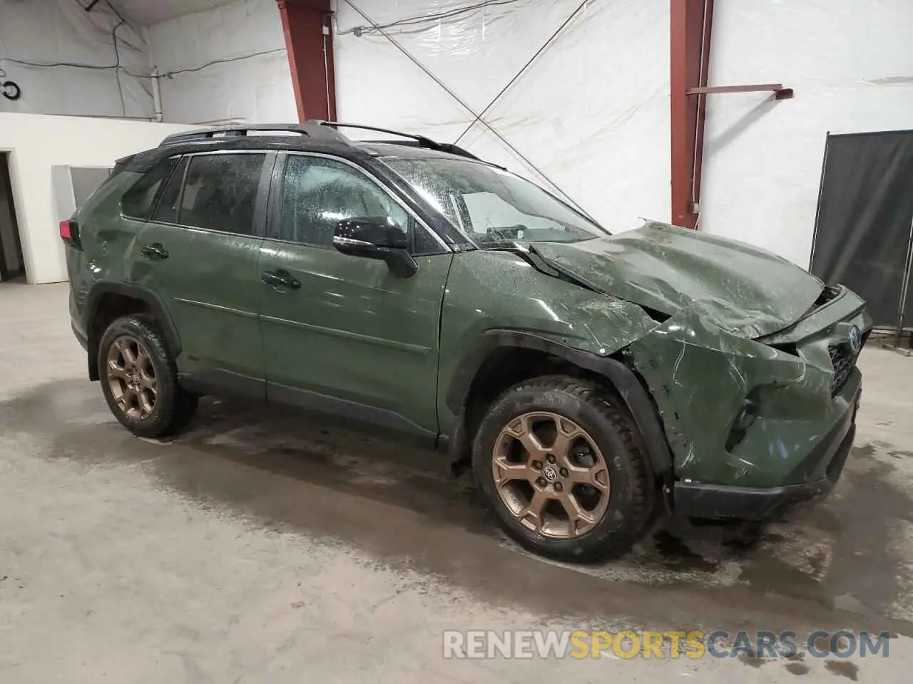 4 Photograph of a damaged car 2T3UWRFV7RW212152 TOYOTA RAV4 WOODL 2024