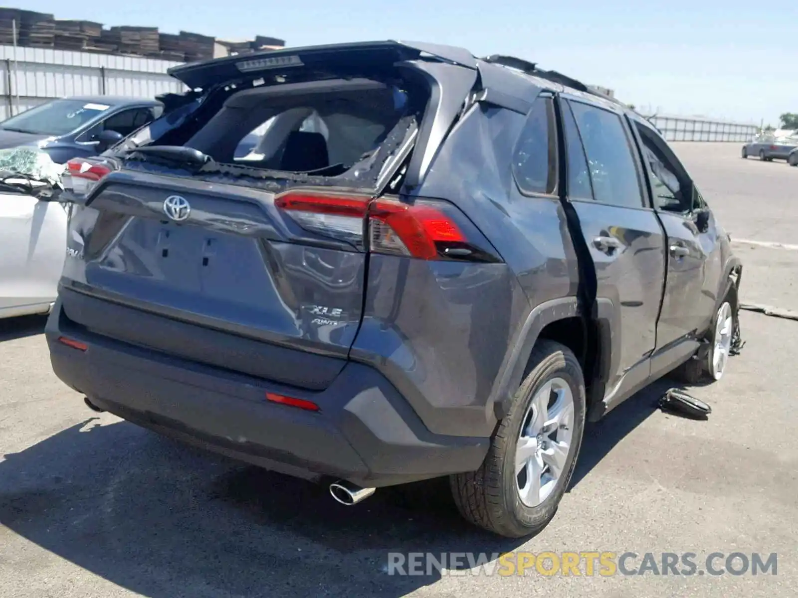 4 Photograph of a damaged car 2T3P1RFV2KC014937 TOYOTA RAV4 XLE 2019