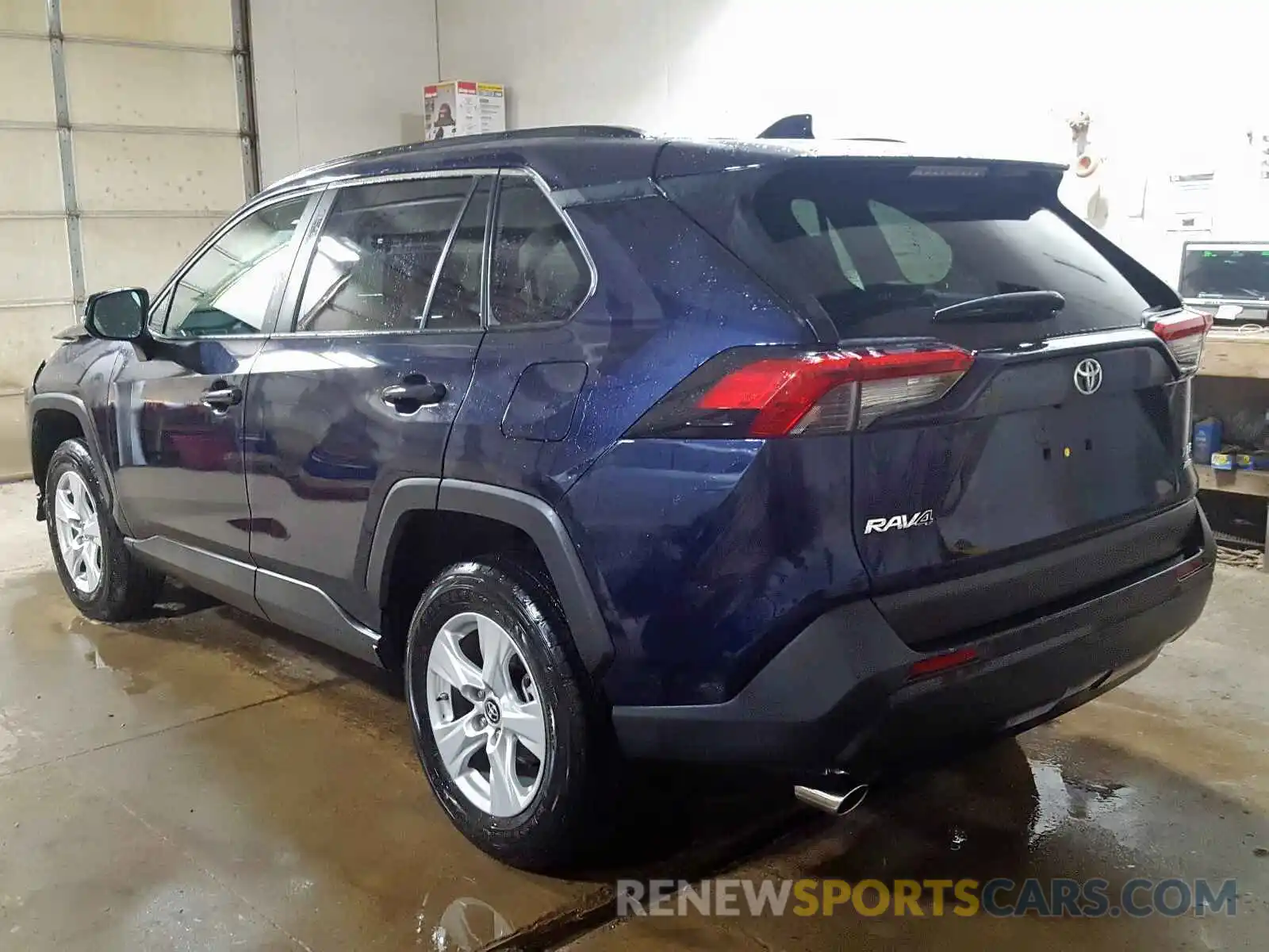 3 Photograph of a damaged car 2T3P1RFV4KW059067 TOYOTA RAV4 XLE 2019