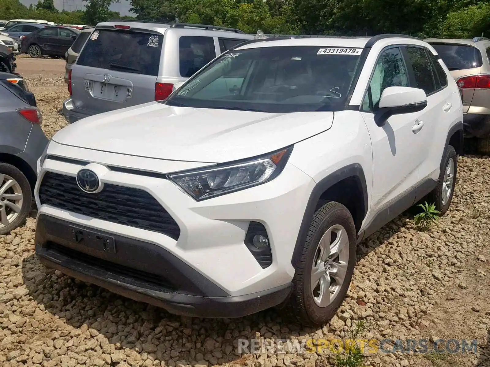 2 Photograph of a damaged car 2T3P1RFV6KW020223 TOYOTA RAV4 XLE 2019