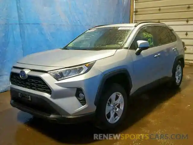 2 Photograph of a damaged car 2T3P1RFV9KW046086 TOYOTA RAV4 XLE 2019