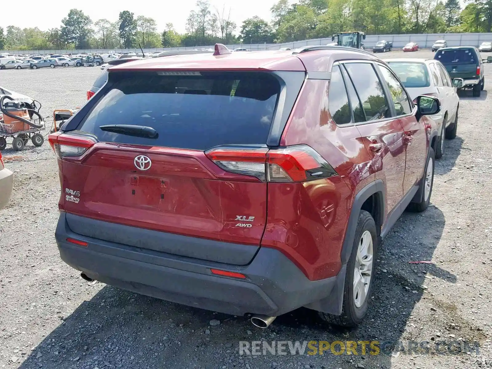 4 Photograph of a damaged car JTMP1RFV0KD013894 TOYOTA RAV4 XLE 2019