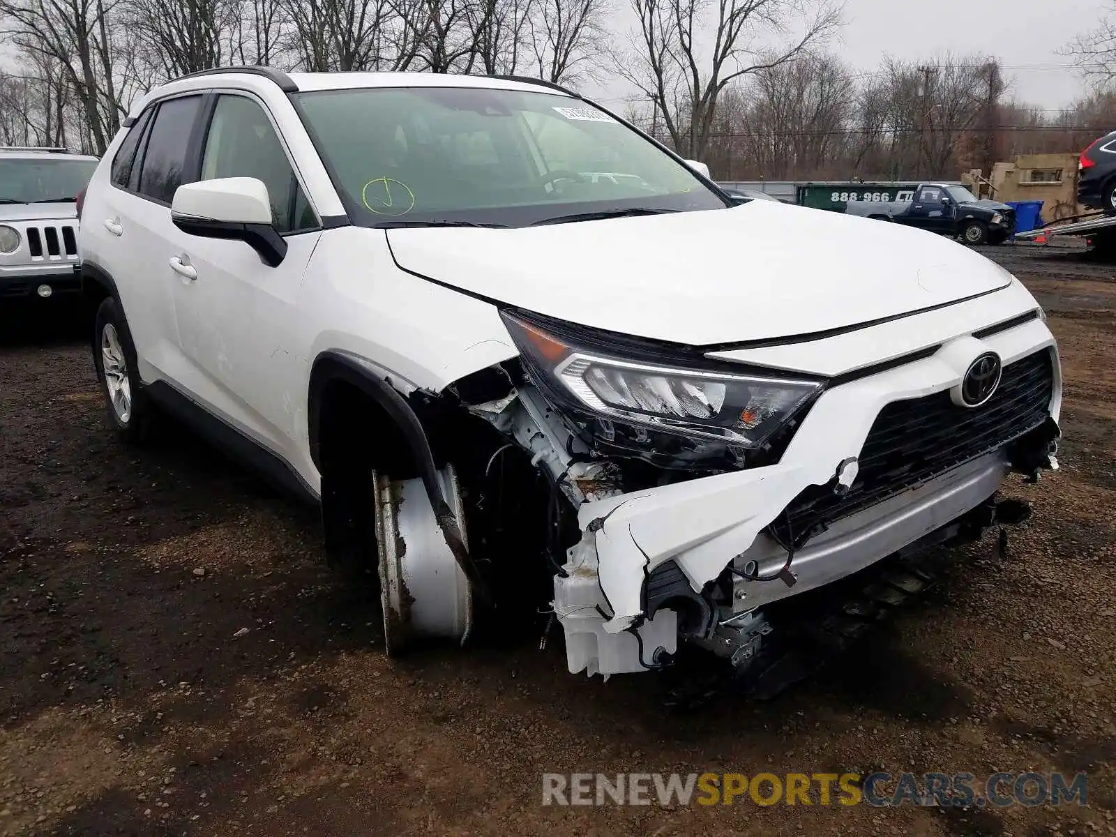 1 Photograph of a damaged car JTMP1RFV0KD023650 TOYOTA RAV4 XLE 2019