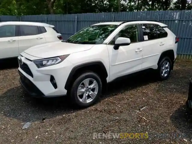 2 Photograph of a damaged car JTMP1RFV8KD004165 TOYOTA RAV4 XLE 2019