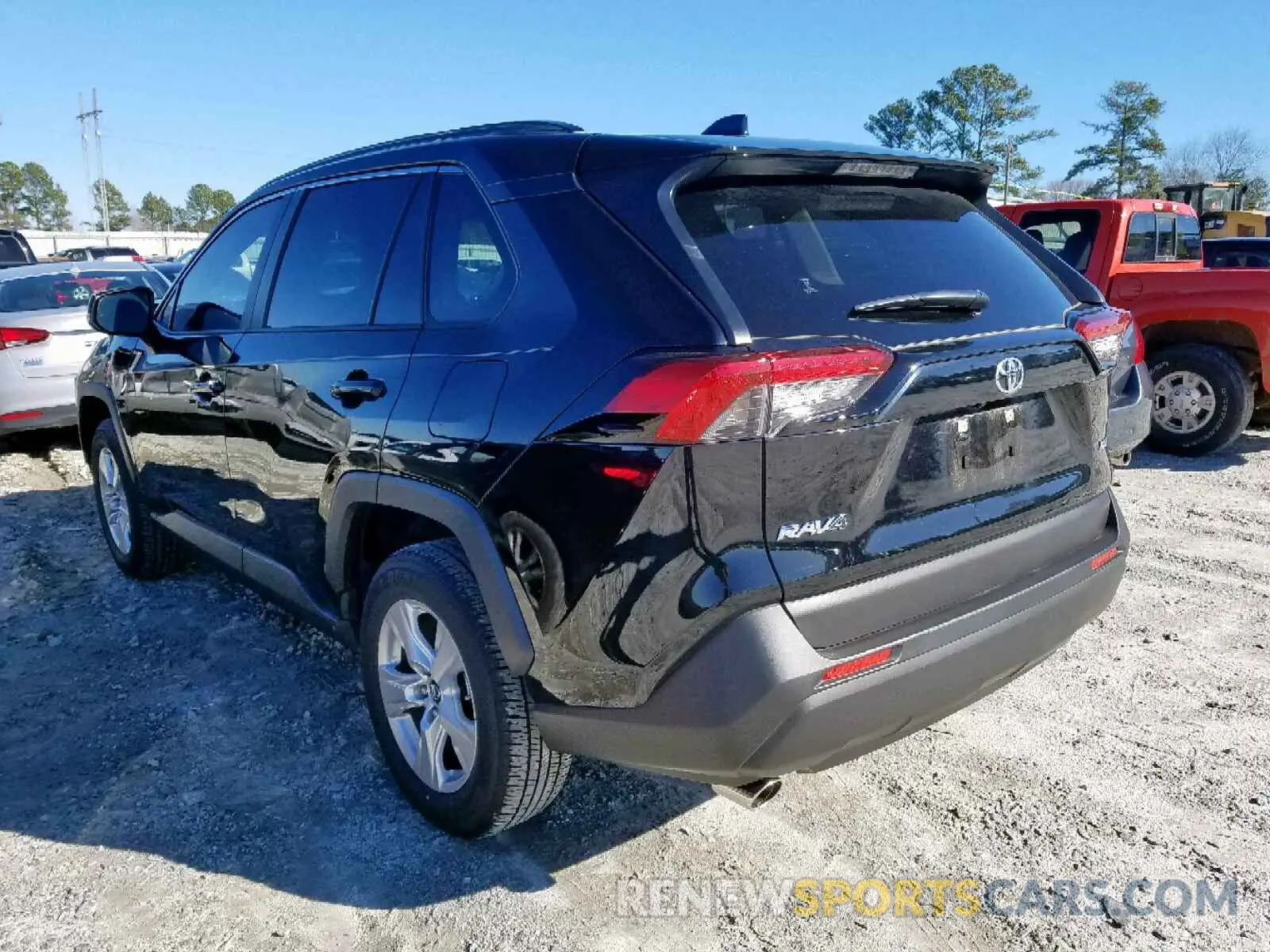 3 Photograph of a damaged car JTMW1RFV0KD016967 TOYOTA RAV4 XLE 2019