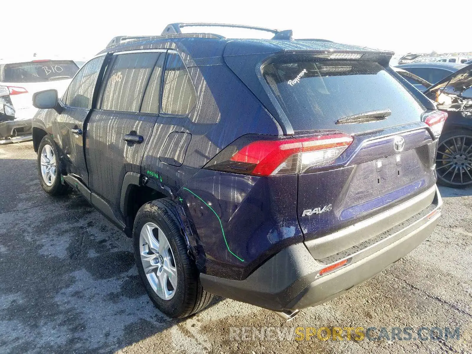 3 Photograph of a damaged car JTMW1RFV1KD022504 TOYOTA RAV4 XLE 2019