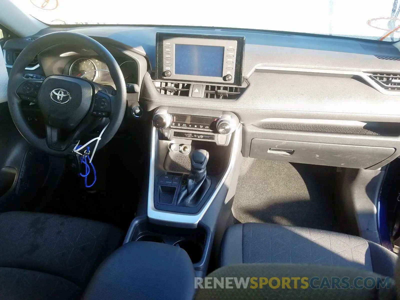 9 Photograph of a damaged car JTMW1RFV1KD022504 TOYOTA RAV4 XLE 2019