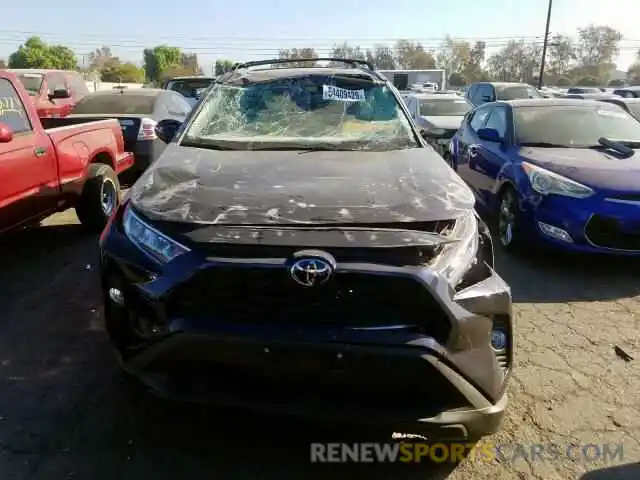 9 Photograph of a damaged car JTMW1RFV3KD015280 TOYOTA RAV4 XLE 2019