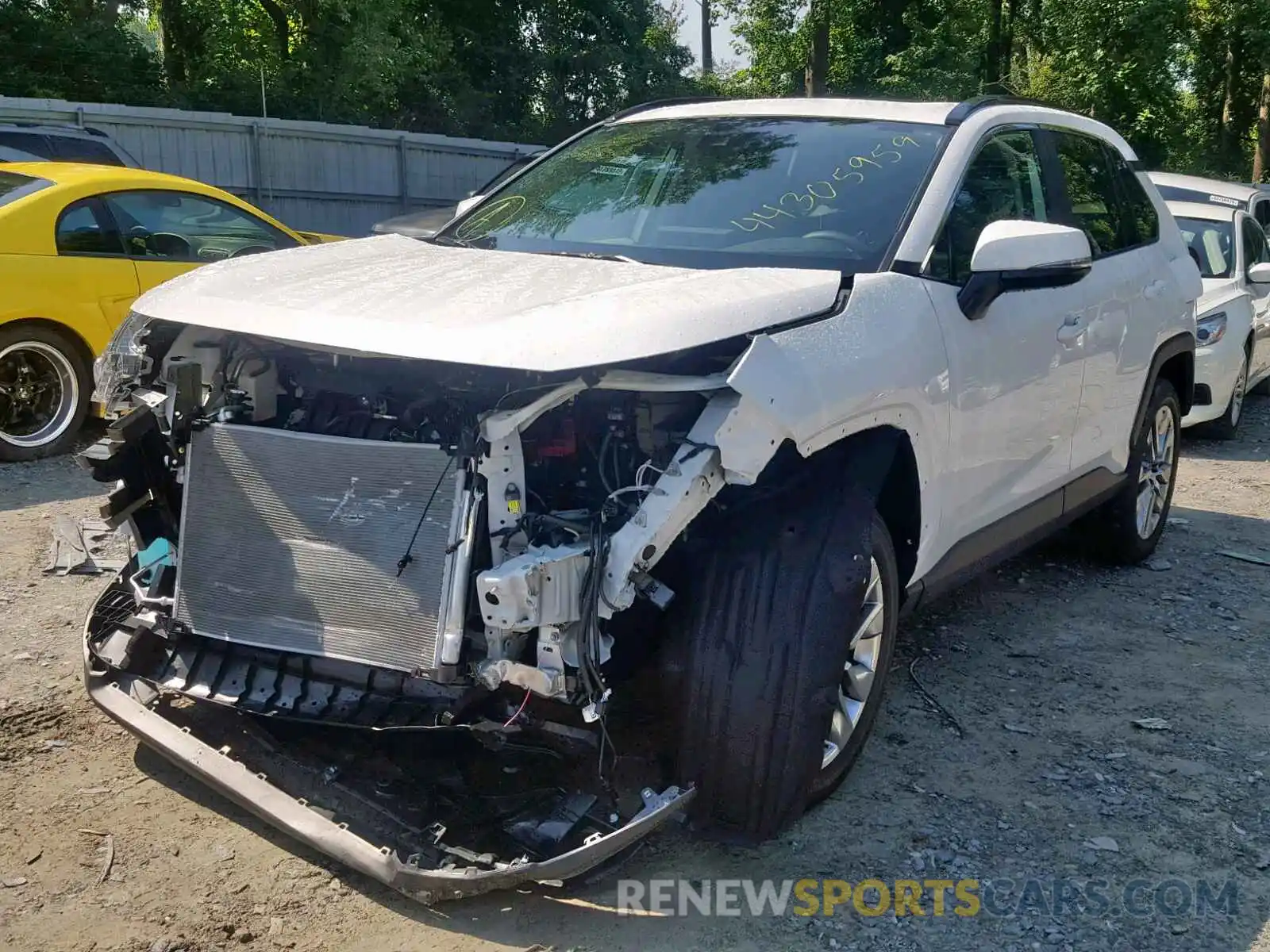 2 Photograph of a damaged car 2T3C1RFV4KC013271 TOYOTA RAV4 XLE P 2019