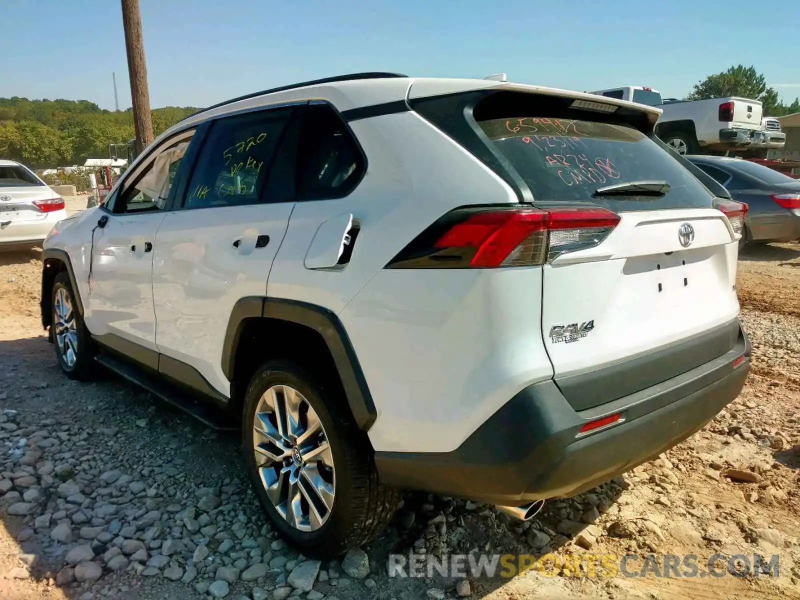 3 Photograph of a damaged car 2T3C1RFV7KC011692 TOYOTA RAV4 XLE P 2019