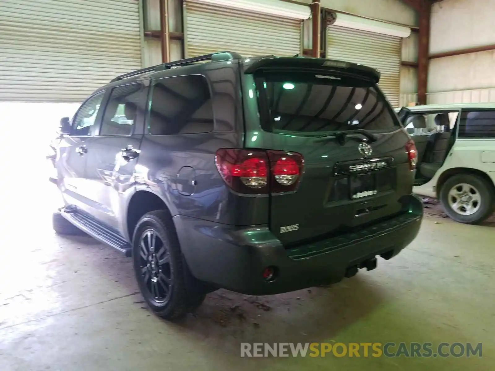 3 Photograph of a damaged car 5TDBY5G10KS166564 TOYOTA SEQUOIA 2019