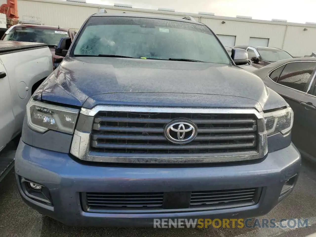 5 Photograph of a damaged car 5TDBY5G11KS174849 TOYOTA SEQUOIA 2019