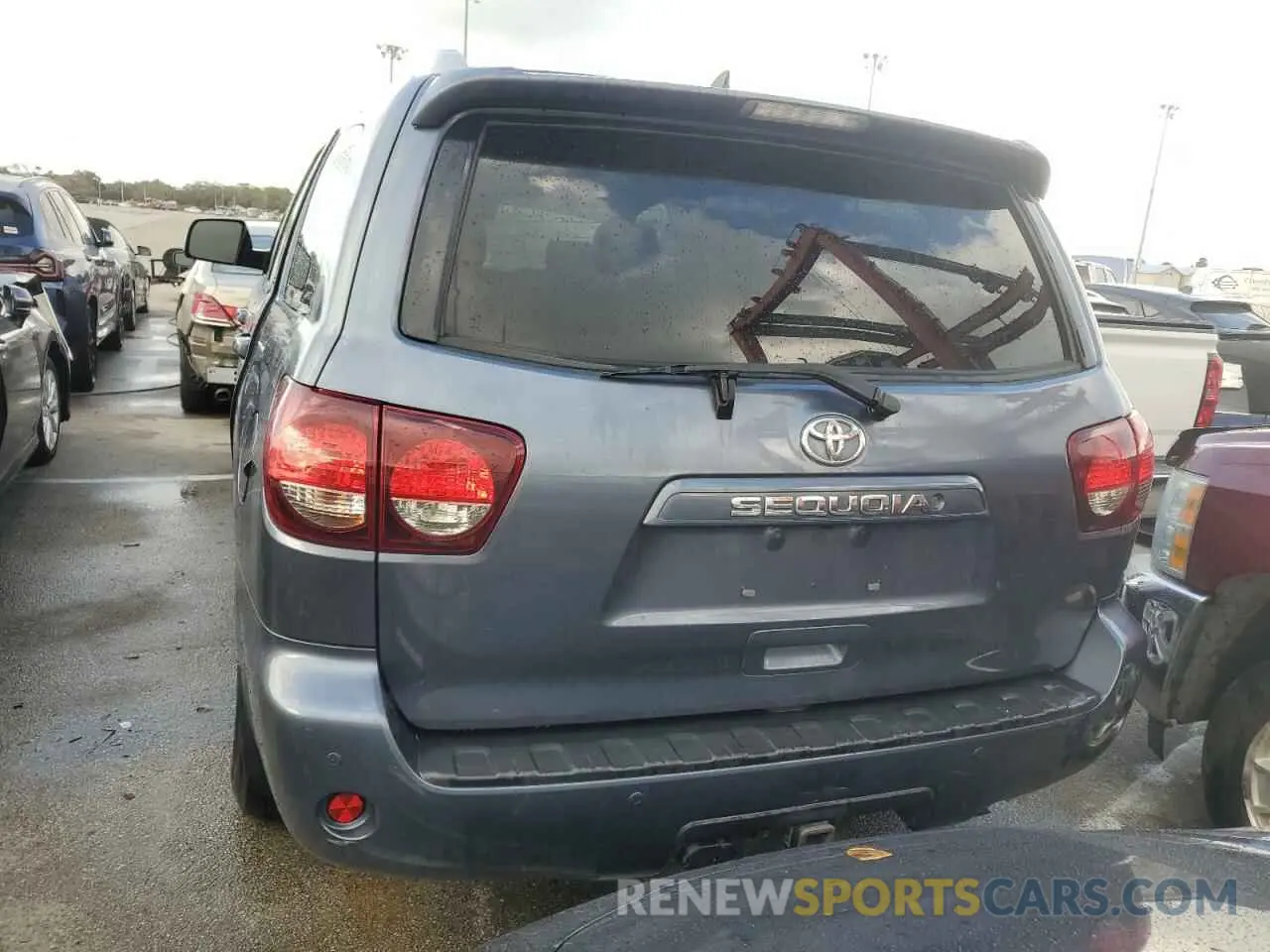 6 Photograph of a damaged car 5TDBY5G11KS174849 TOYOTA SEQUOIA 2019