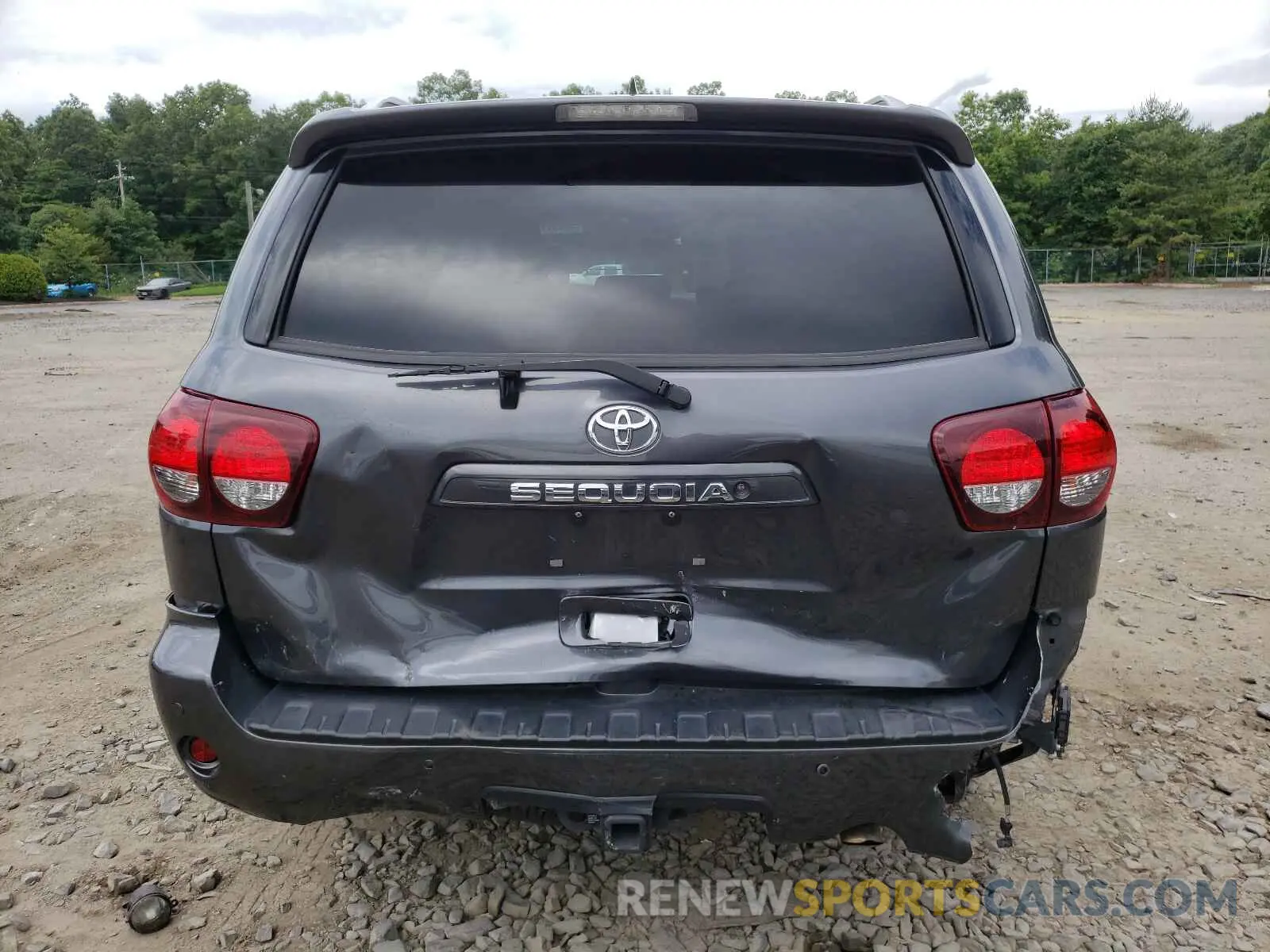 9 Photograph of a damaged car 5TDBY5G12KS169885 TOYOTA SEQUOIA 2019