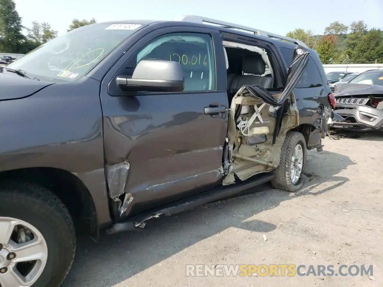 9 Photograph of a damaged car 5TDBY5G16KS173566 TOYOTA SEQUOIA 2019