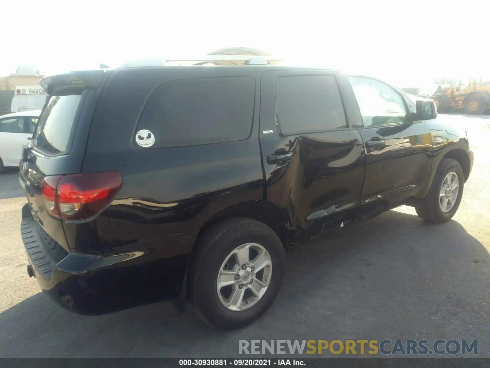 4 Photograph of a damaged car 5TDBY5G16KS174281 TOYOTA SEQUOIA 2019