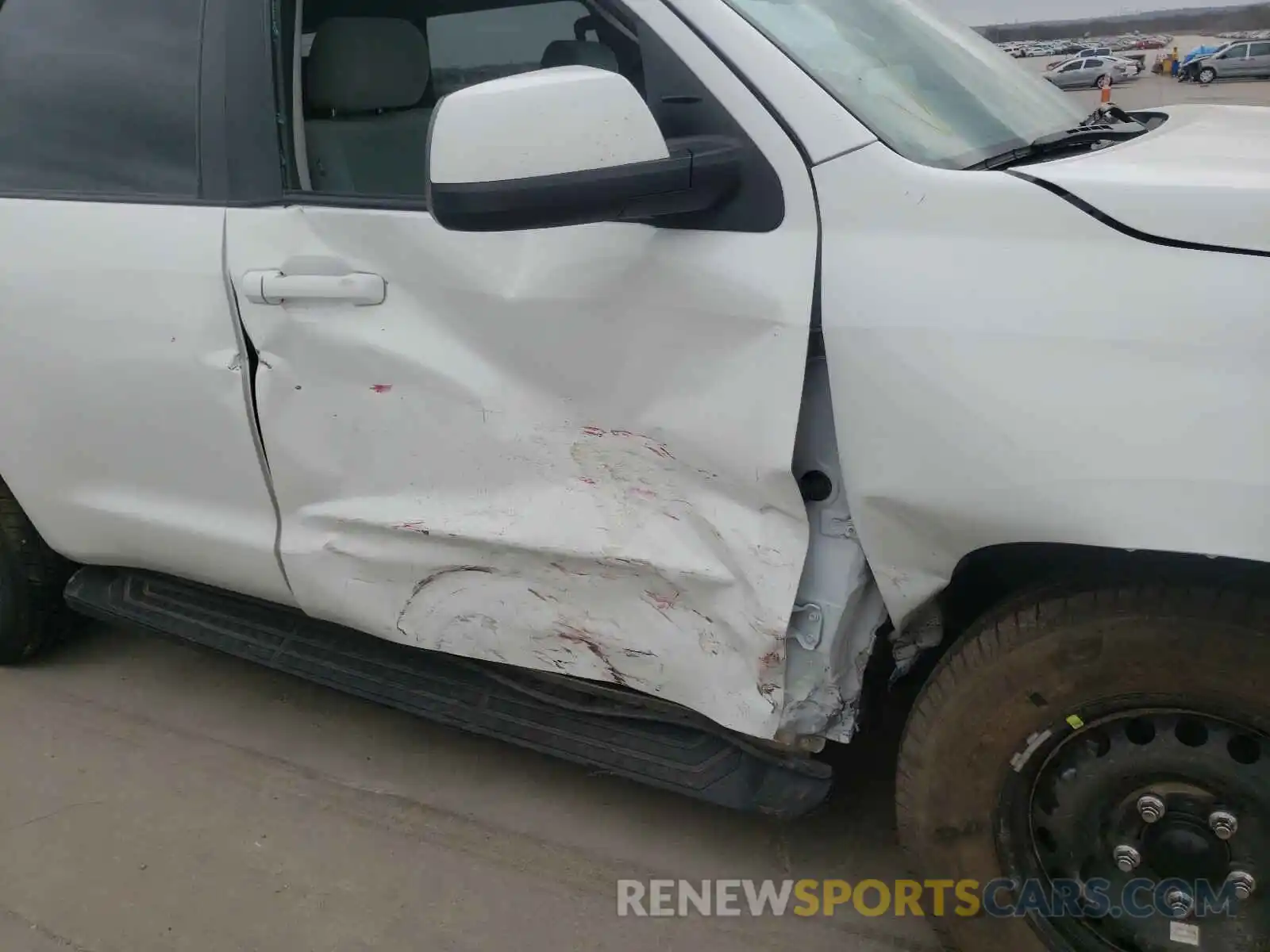 9 Photograph of a damaged car 5TDBY5G18KS170068 TOYOTA SEQUOIA 2019