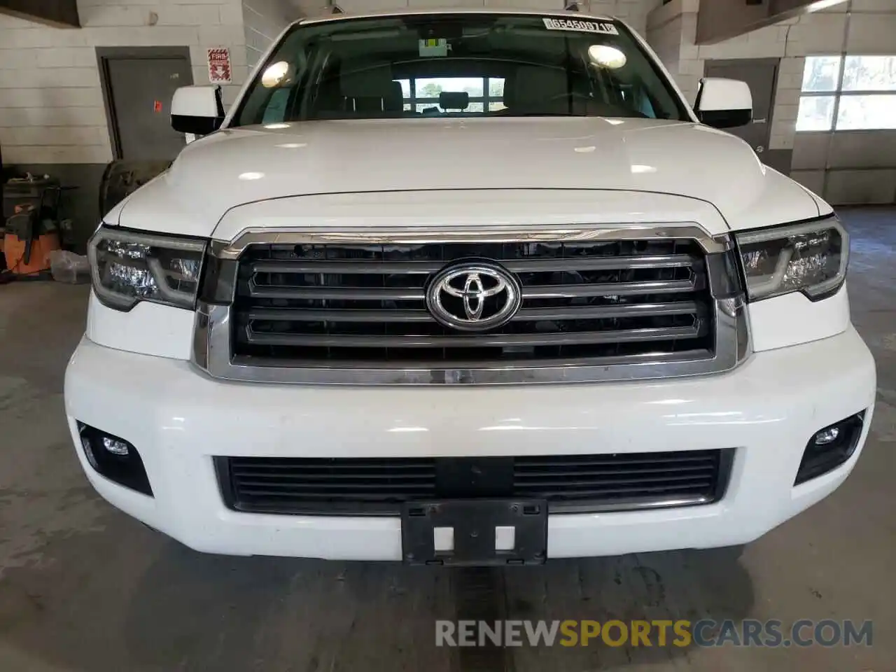 9 Photograph of a damaged car 5TDBY5G19KS169933 TOYOTA SEQUOIA 2019