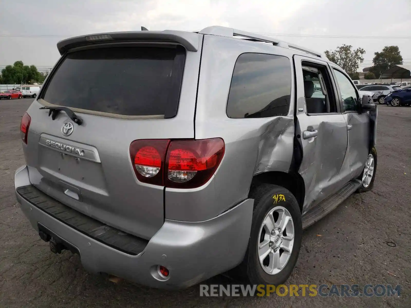 4 Photograph of a damaged car 5TDBY5G19KS173240 TOYOTA SEQUOIA 2019