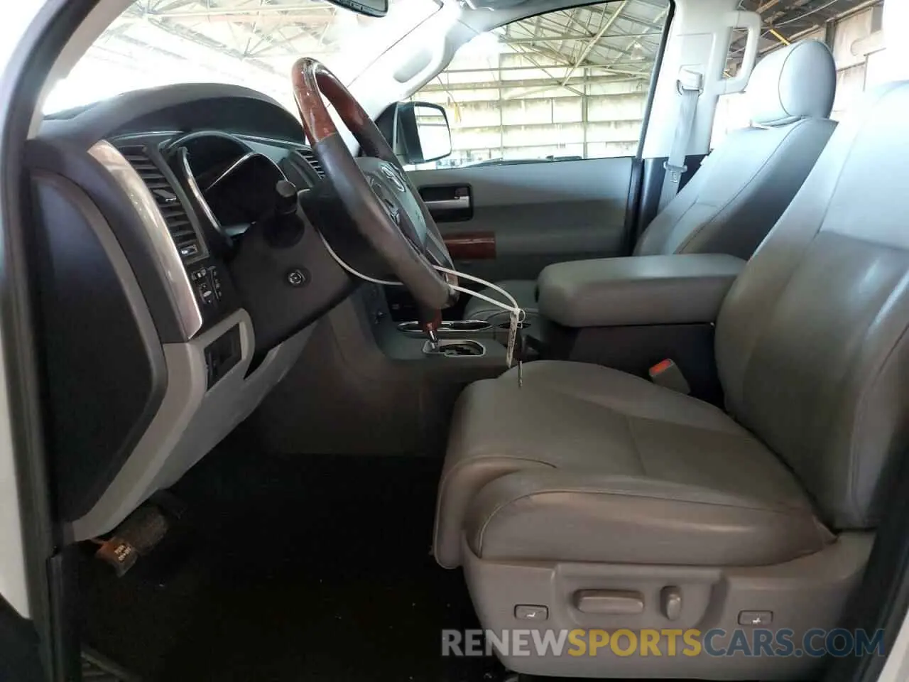7 Photograph of a damaged car 5TDDY5G10KS173524 TOYOTA SEQUOIA 2019
