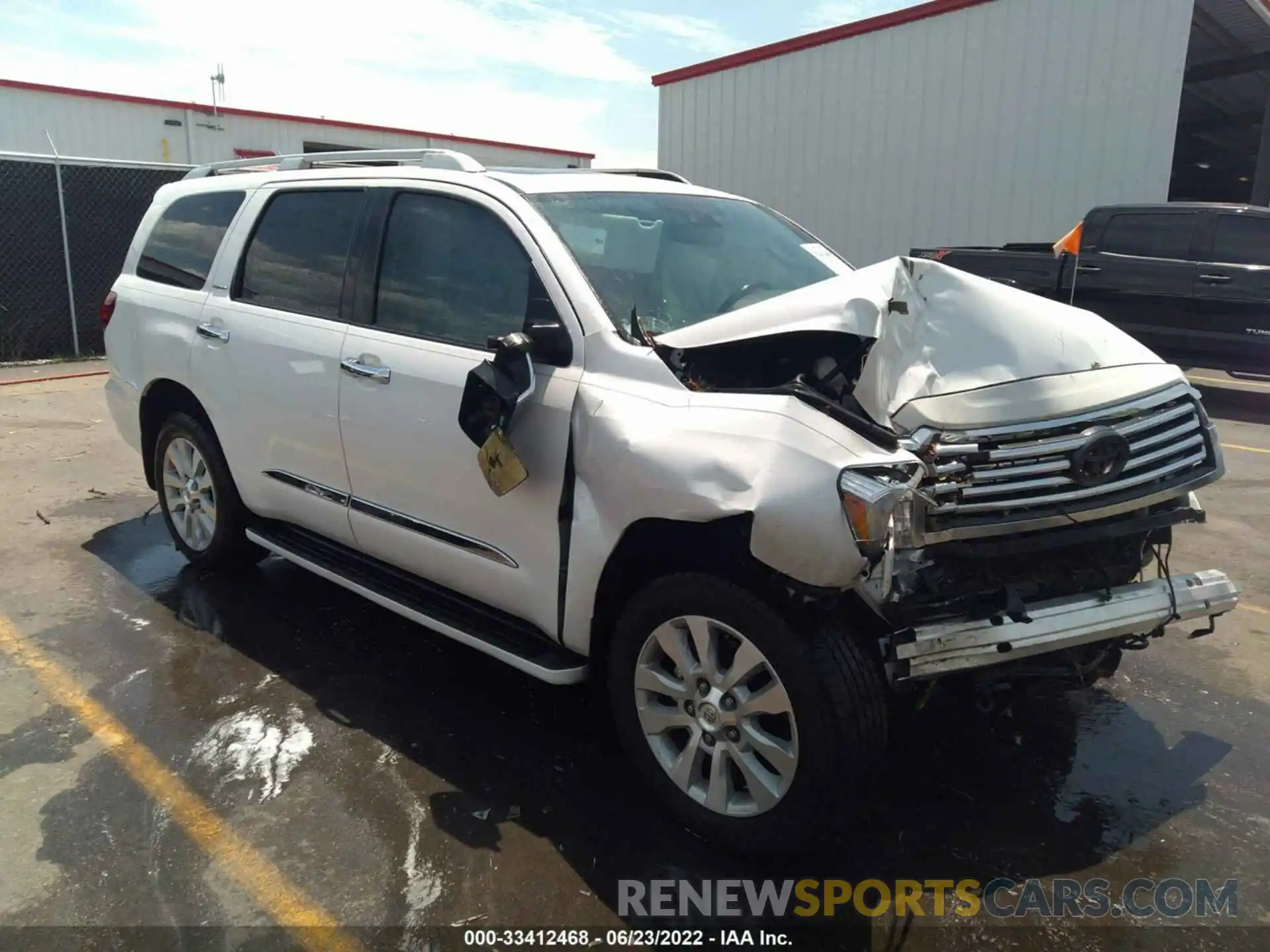 1 Photograph of a damaged car 5TDDY5G18KS167082 TOYOTA SEQUOIA 2019