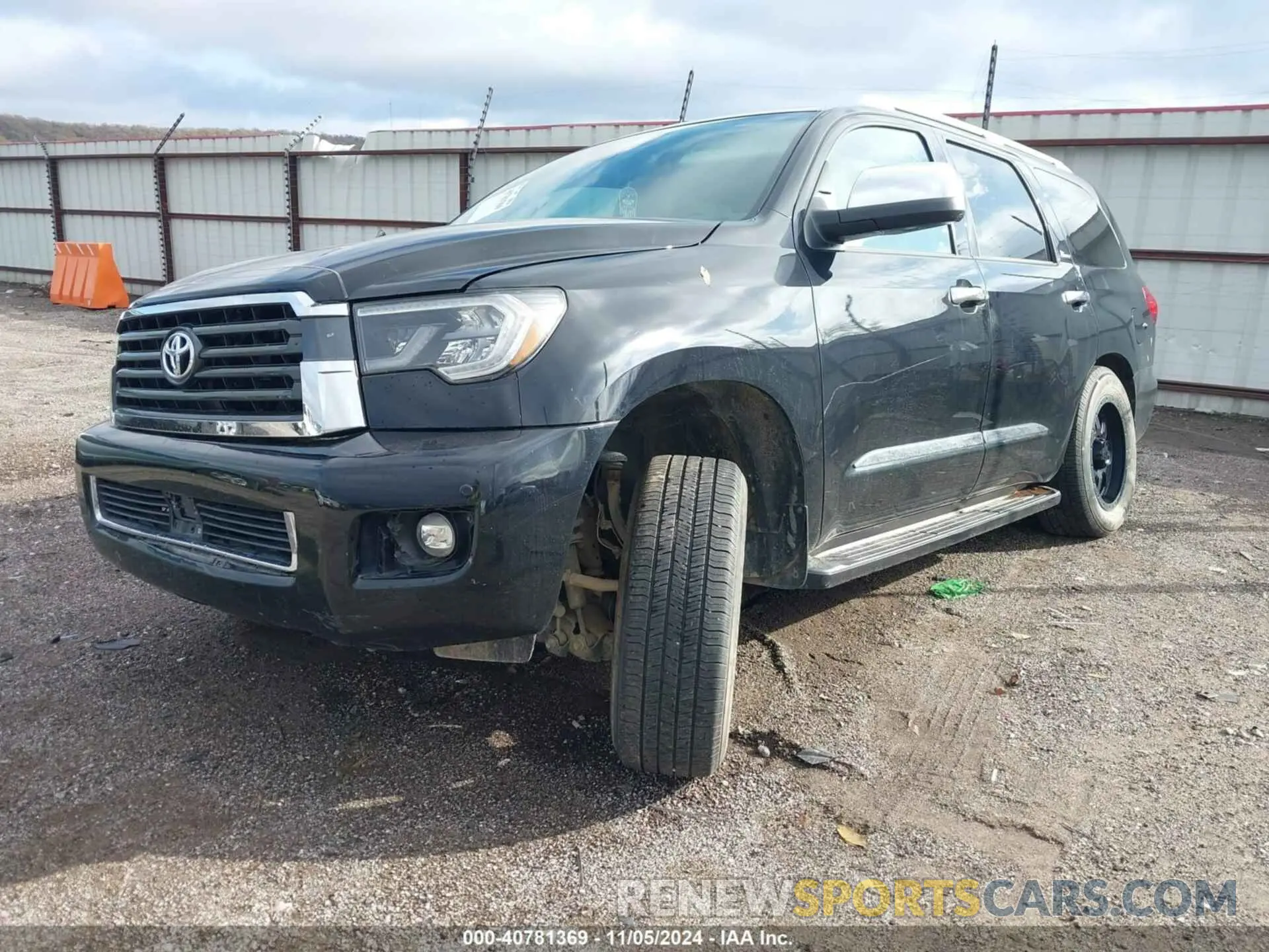 2 Photograph of a damaged car 5TDJY5G10KS168651 TOYOTA SEQUOIA 2019