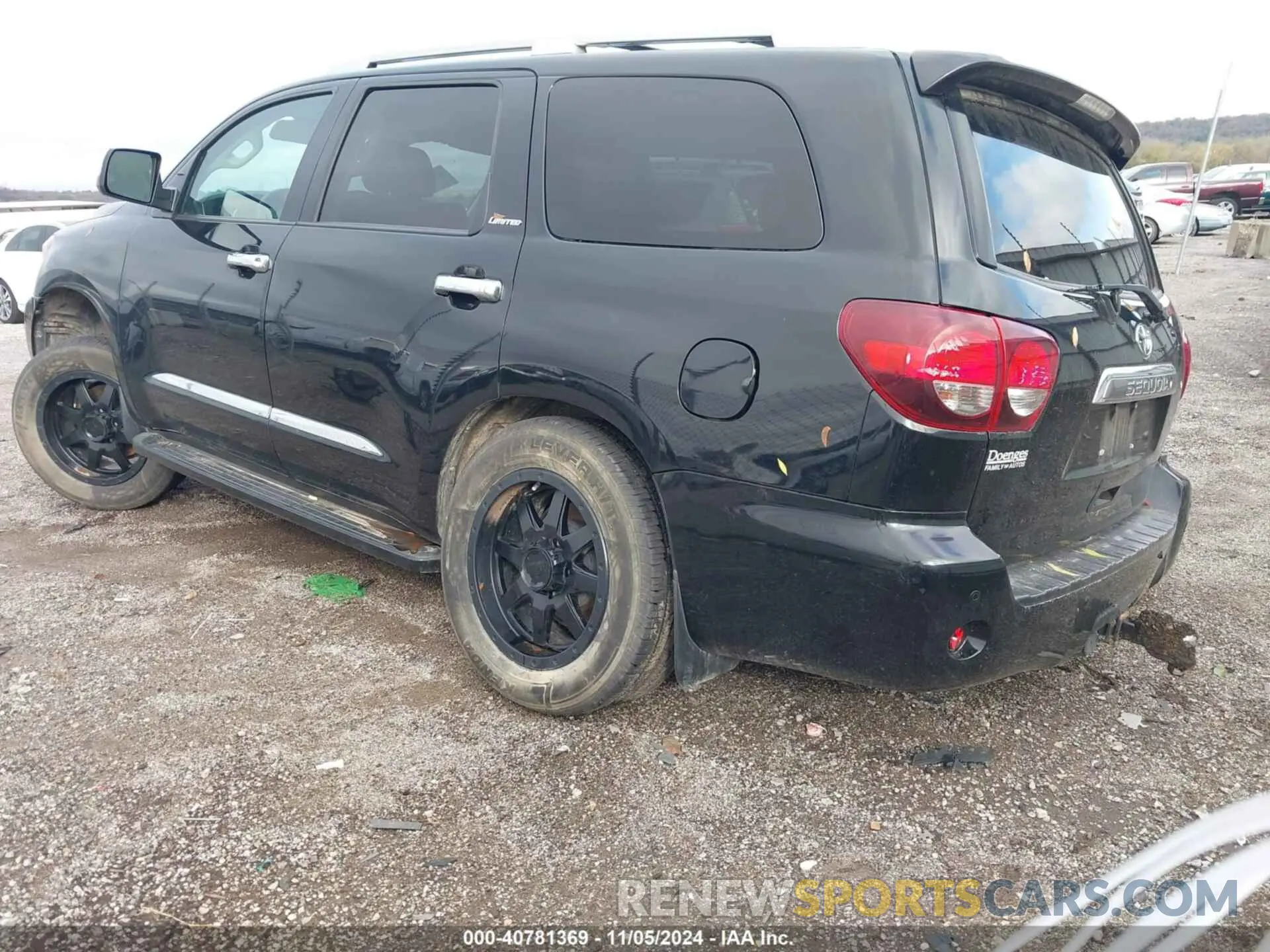 3 Photograph of a damaged car 5TDJY5G10KS168651 TOYOTA SEQUOIA 2019