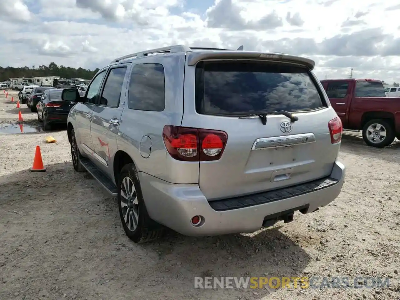 3 Photograph of a damaged car 5TDJY5G13KS171091 TOYOTA SEQUOIA 2019