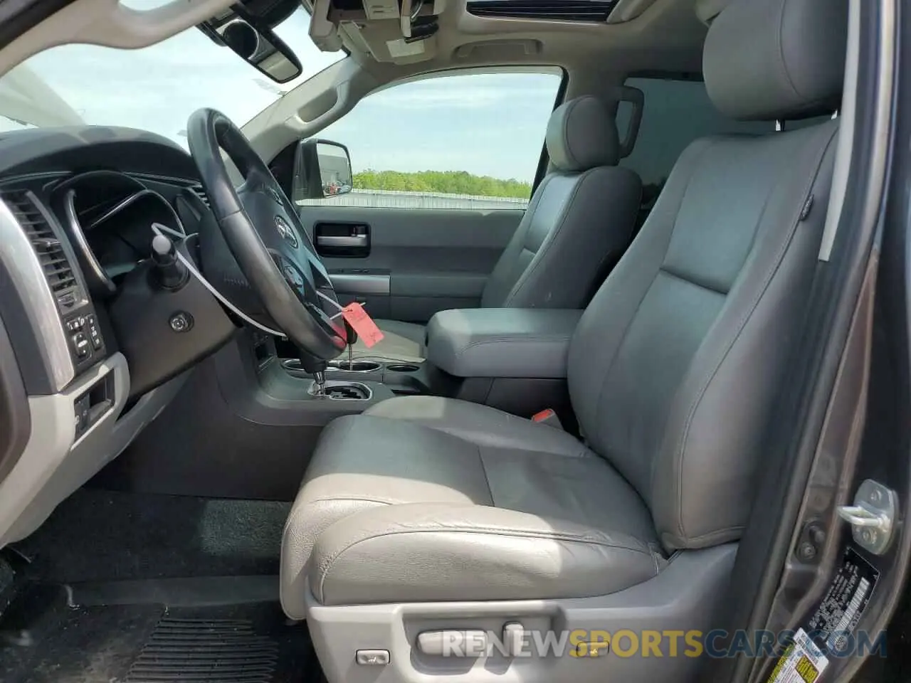7 Photograph of a damaged car 5TDJY5G14KS171973 TOYOTA SEQUOIA 2019
